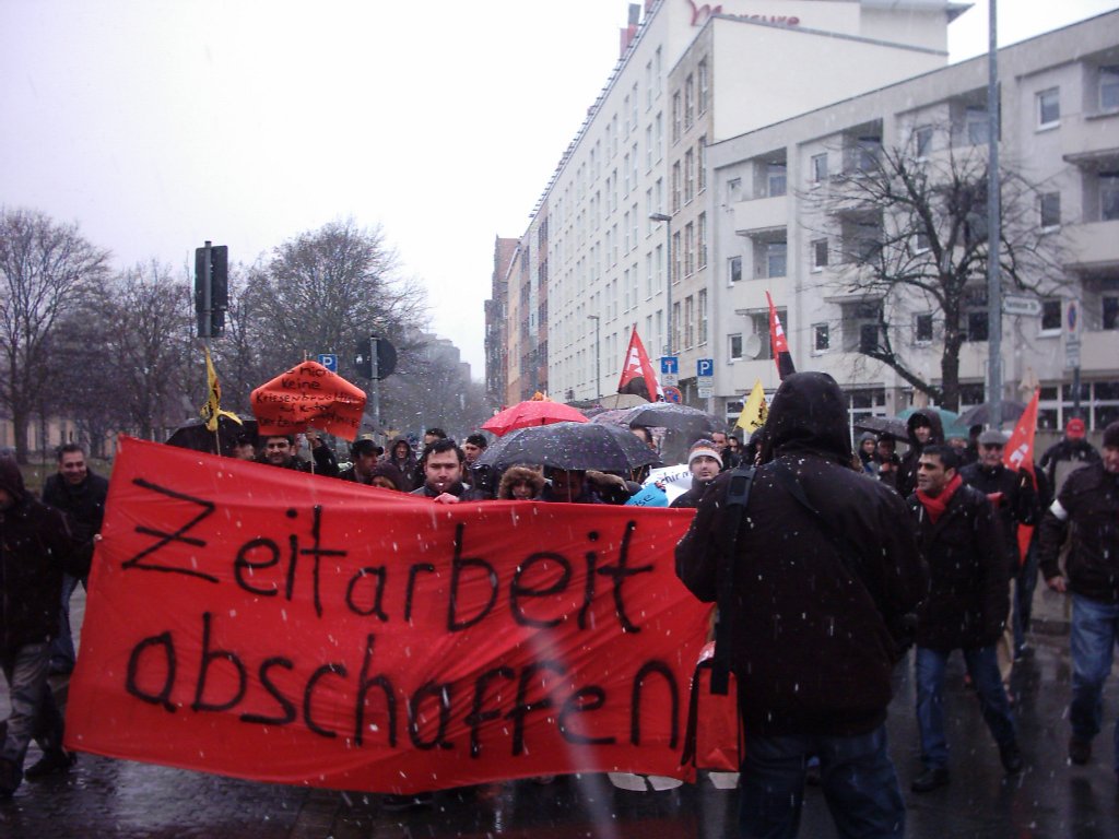 Fronttransparent der LeiharbeiterInnen, Demonstration 25. März in Hannover