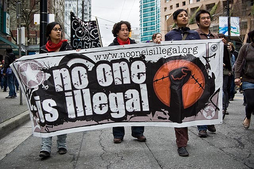 Klare Botschaft auch in Vancouver: Kein Mensch ist illegal! 