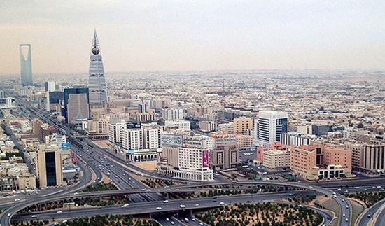 Die Skyline von Riad wurde auf Öl gebaut - und auf hemmungslose Ausbeutung